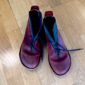 Unisex shoe/boot. Handmade in Holland. Genuine leather.
